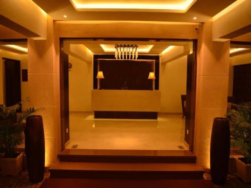 Lemon Tree Hotel Кандолим Экстерьер фото