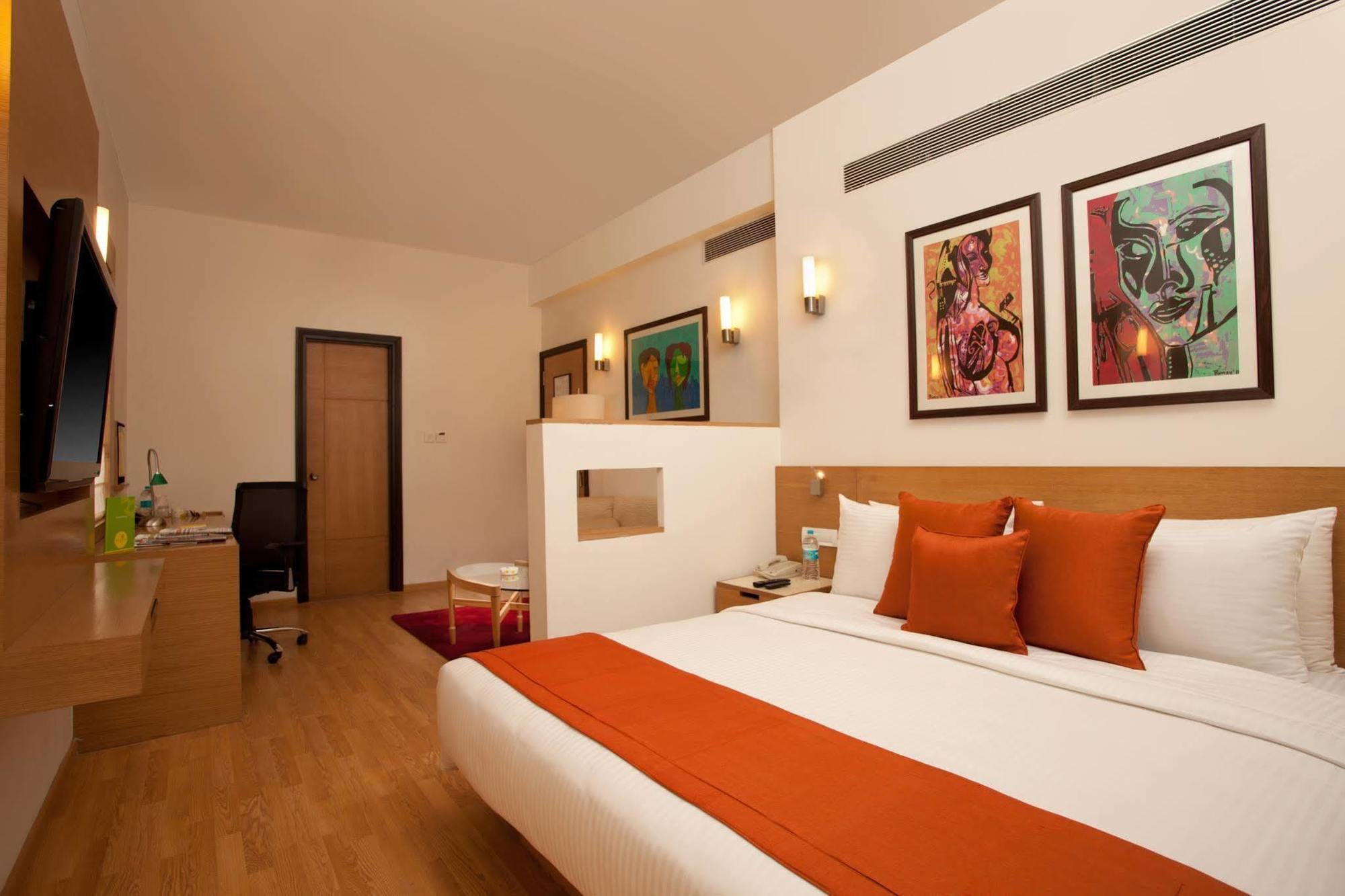 Lemon Tree Hotel Кандолим Экстерьер фото