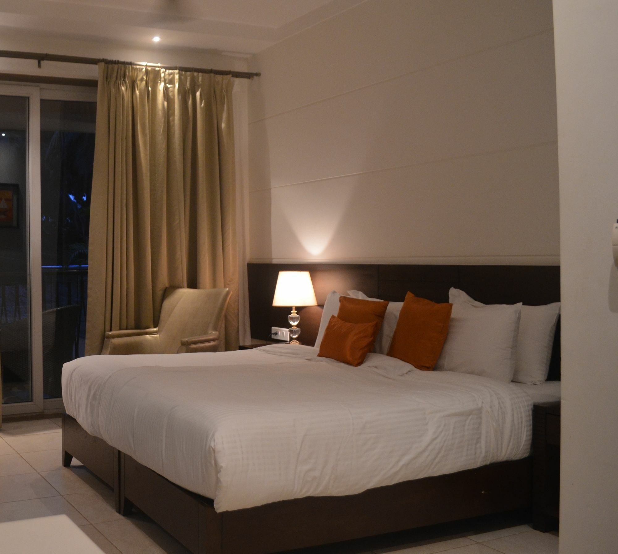 Lemon Tree Hotel Кандолим Экстерьер фото